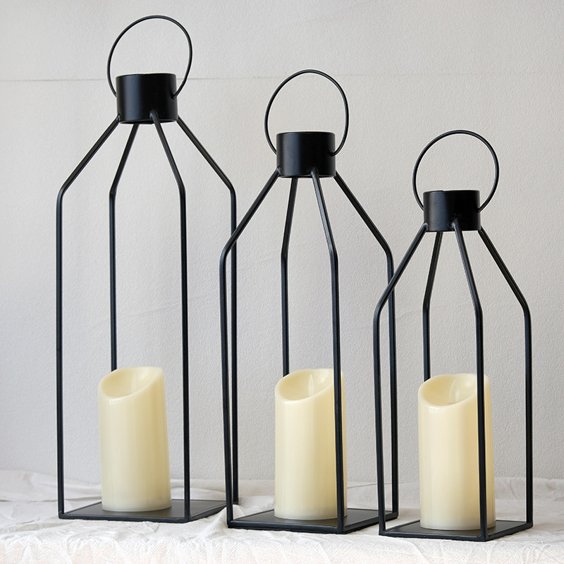 Set negru din trei piese de suporturi portabile pentru lumânări pentru decorare