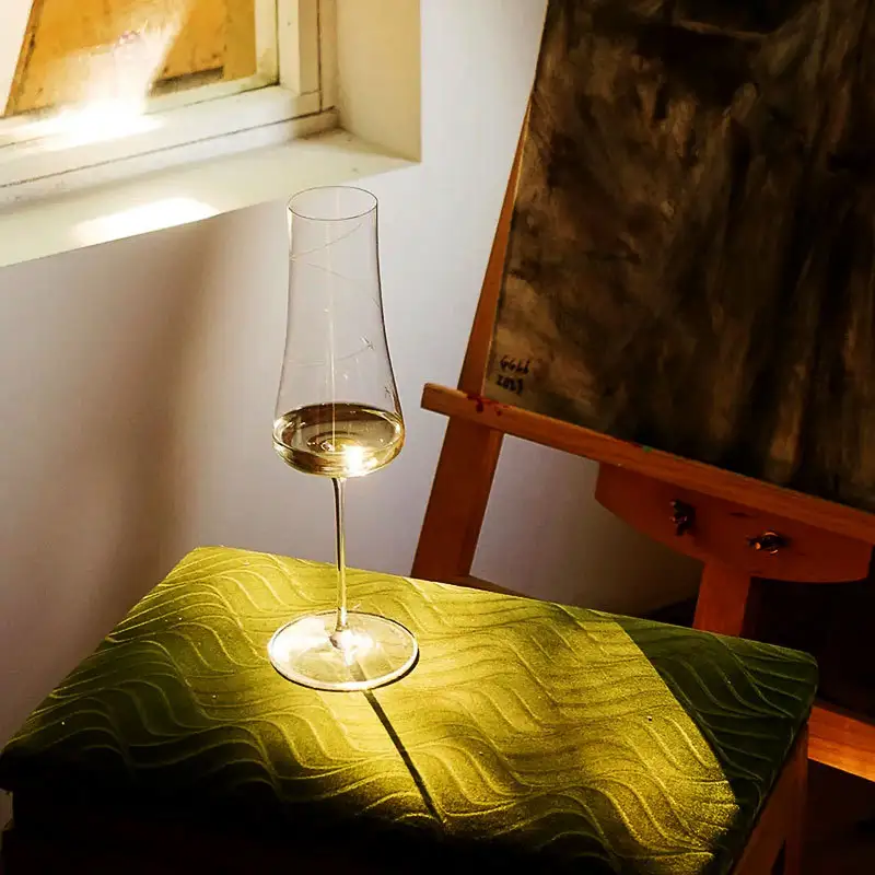 Special-Blend Sparkling Fruit Wine Glass With A Stem