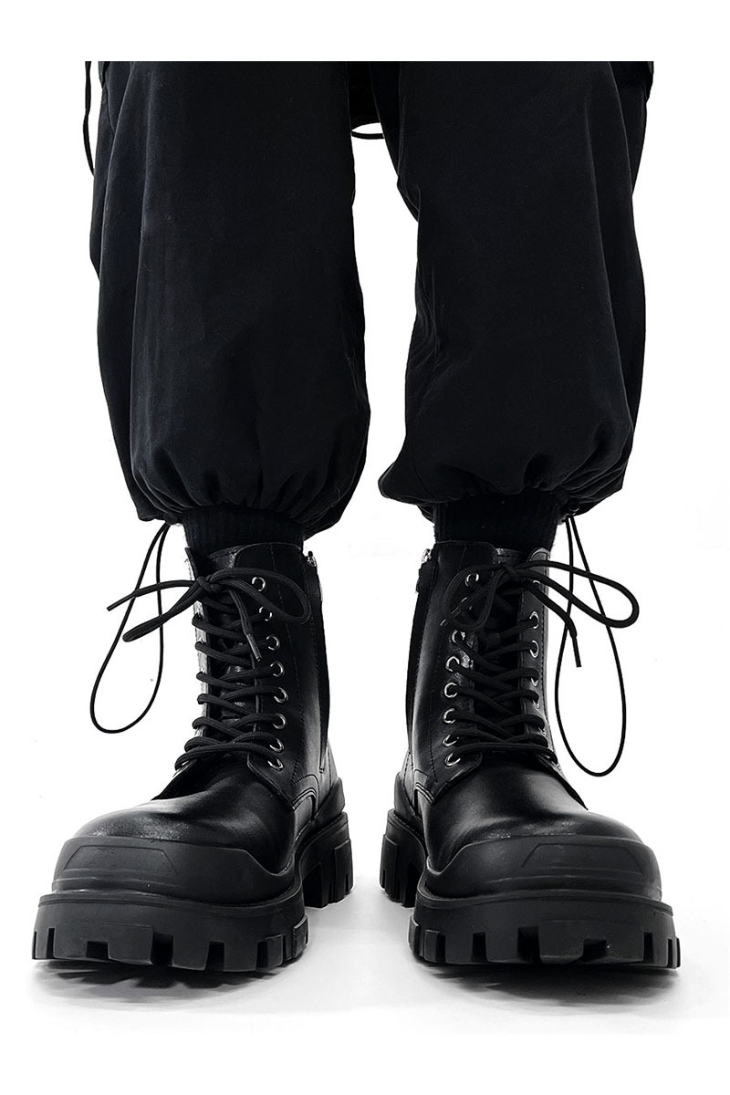 Title 14, British Style Black High-grade Boots