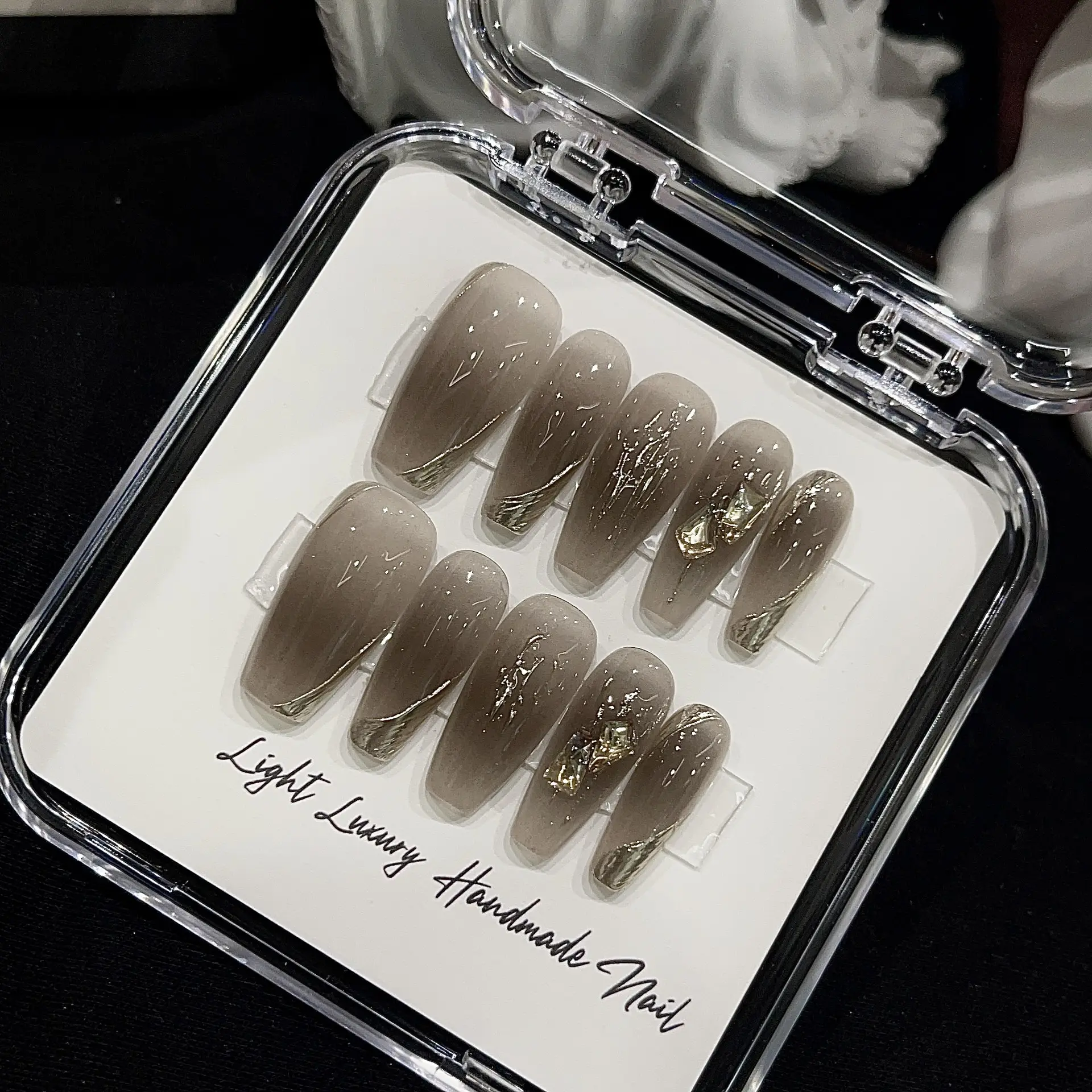 Gentle Elegant Handmade Wear Nail Tip Light