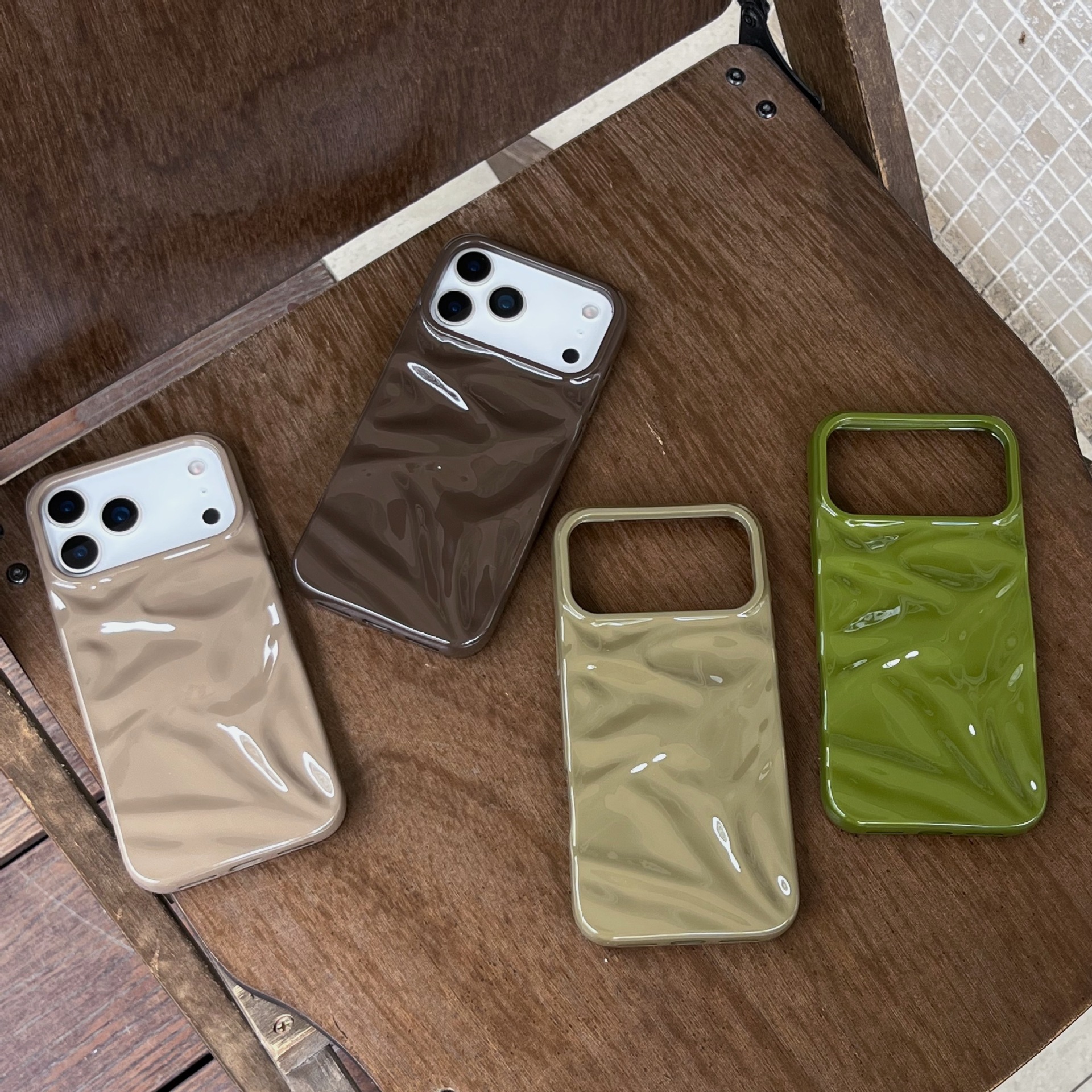 Three-dimensional Pleated Pattern Autumn And Winter Color Phone Case