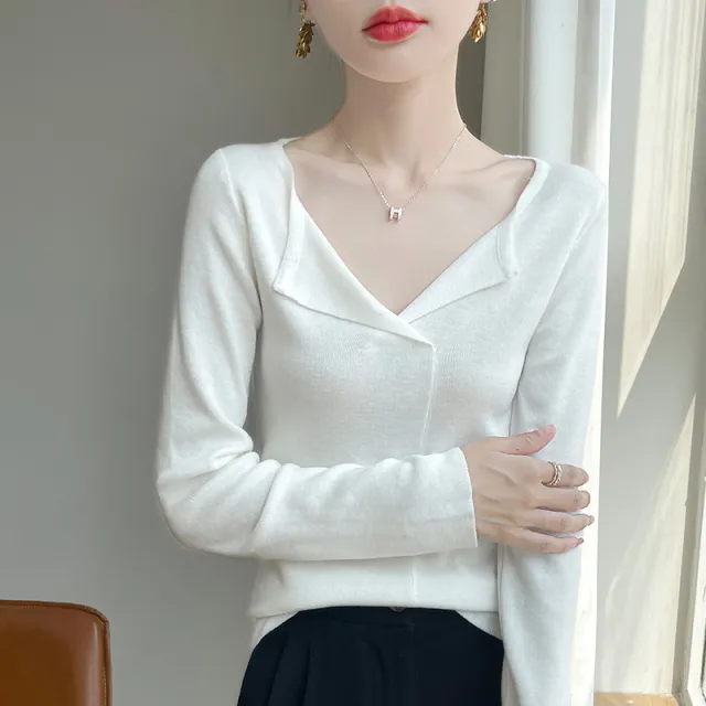 French Retro Half V neck Knitted Bottoming Shirt For Women Slim Fit Slimming White - Shop at LoveMi