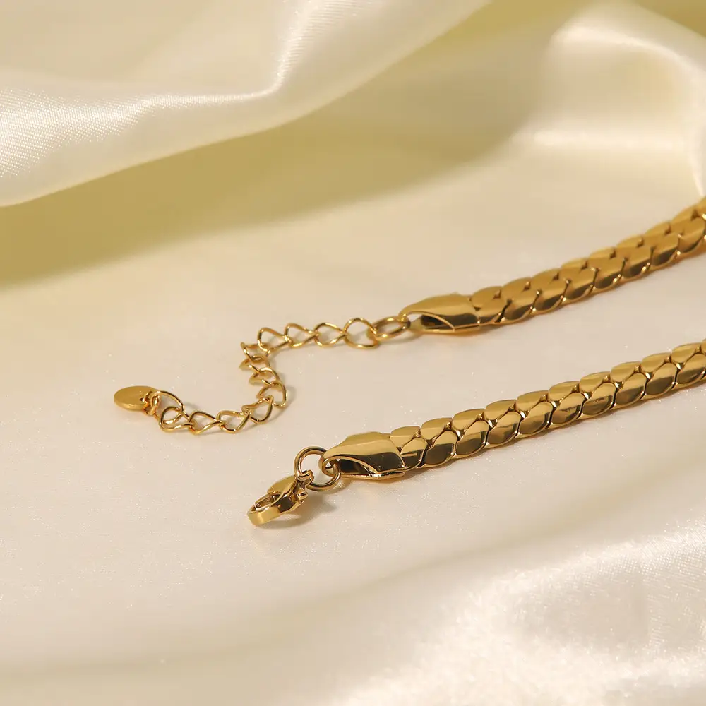 Womens Lightweight Edgy Hip-hop Style Clavicle Necklace