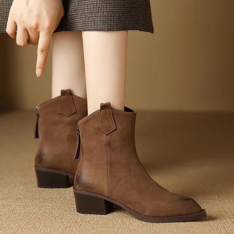Women's Martin Boots Retro Light Brown Pointed Toe Chunky Heel Ankle Boots Winter New Style - Brown