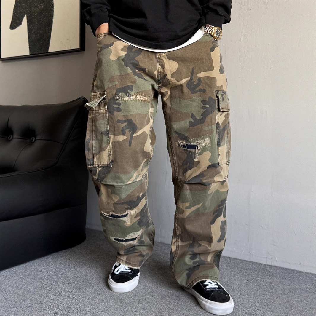 Retro Patchwork Ripped Bootcut Jeans With Large Pockets From A Trendy Streetwear Brand