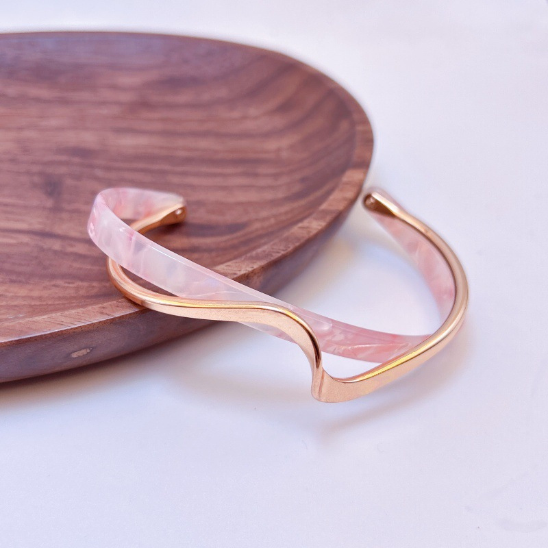 Light-luxury Panel Curved Metal-textured Korean-style Trendy Social Media Worthy Jewelry