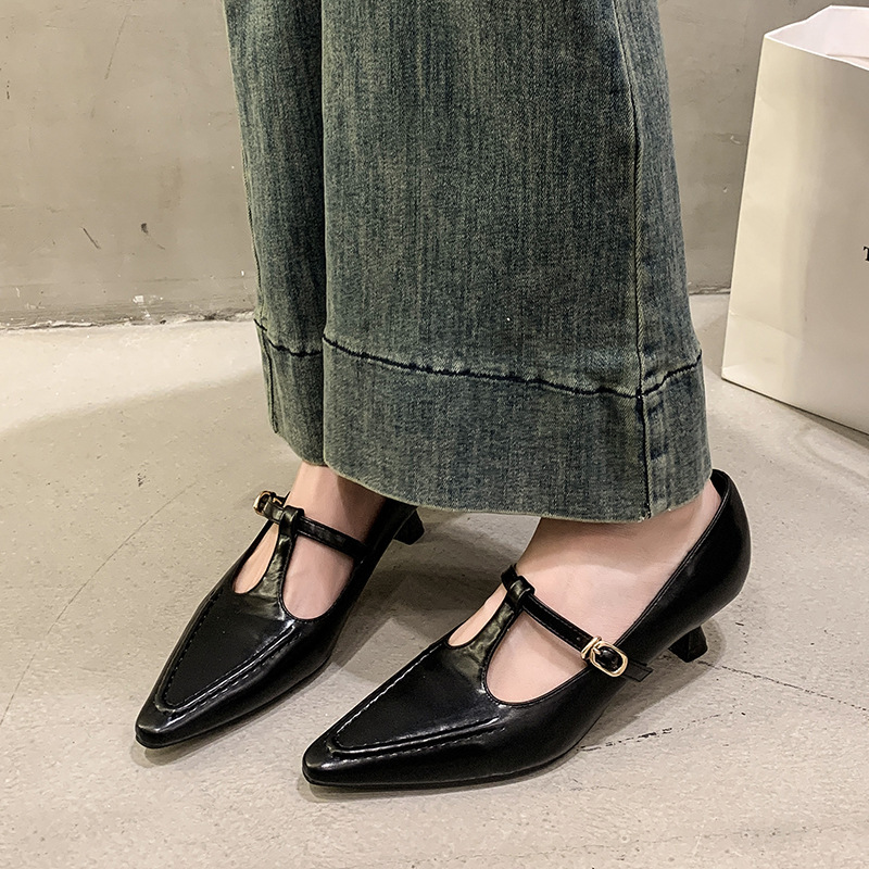 Pointed Toe Buckle Pumps, picture 2 of 6
