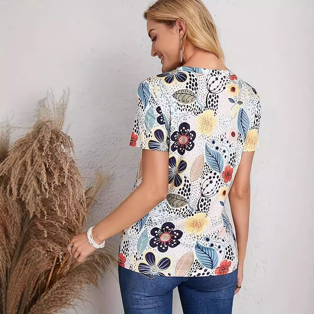 Womens Floral Digital-Print Crew-Neck Short-Sleeve TopT-Shirt