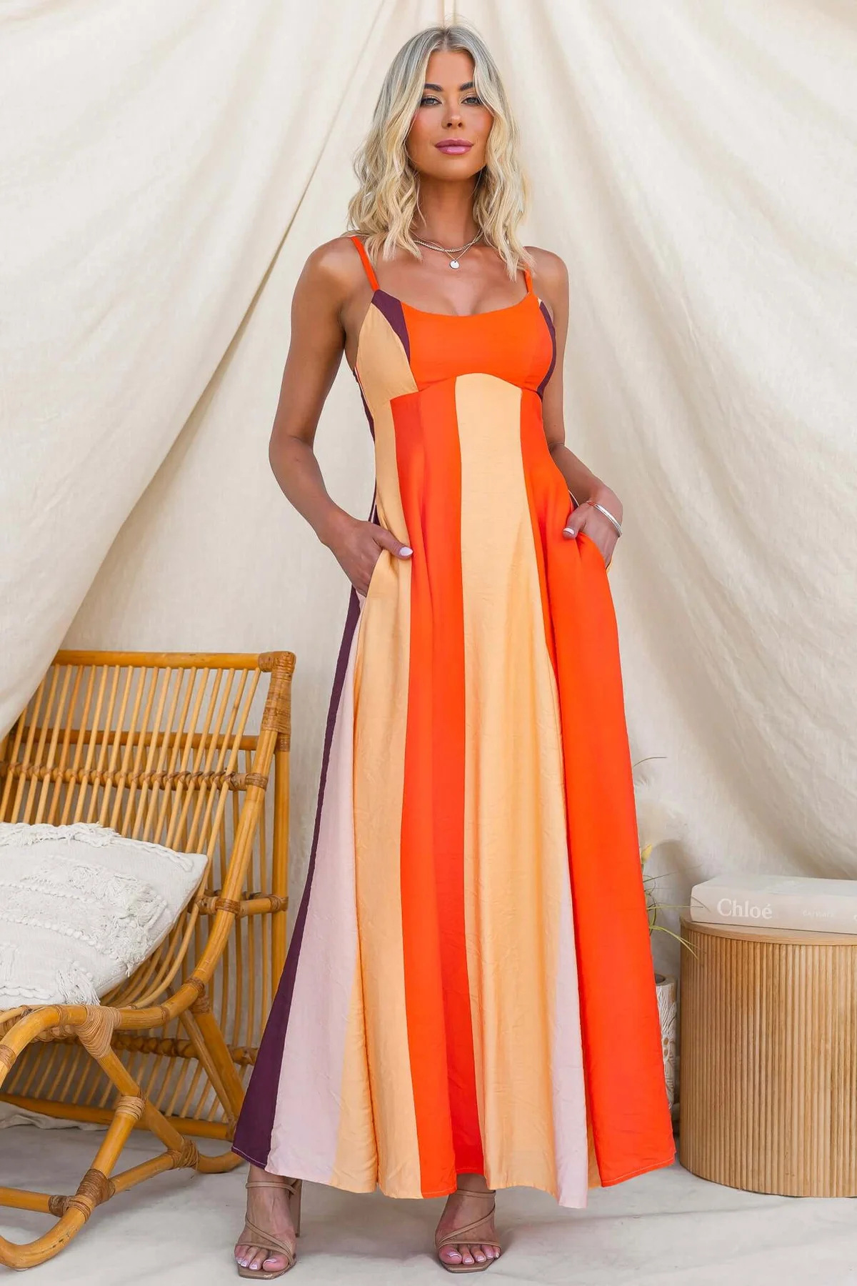 Buy Women's Clothing Online | Buy Trending Dresses for Women