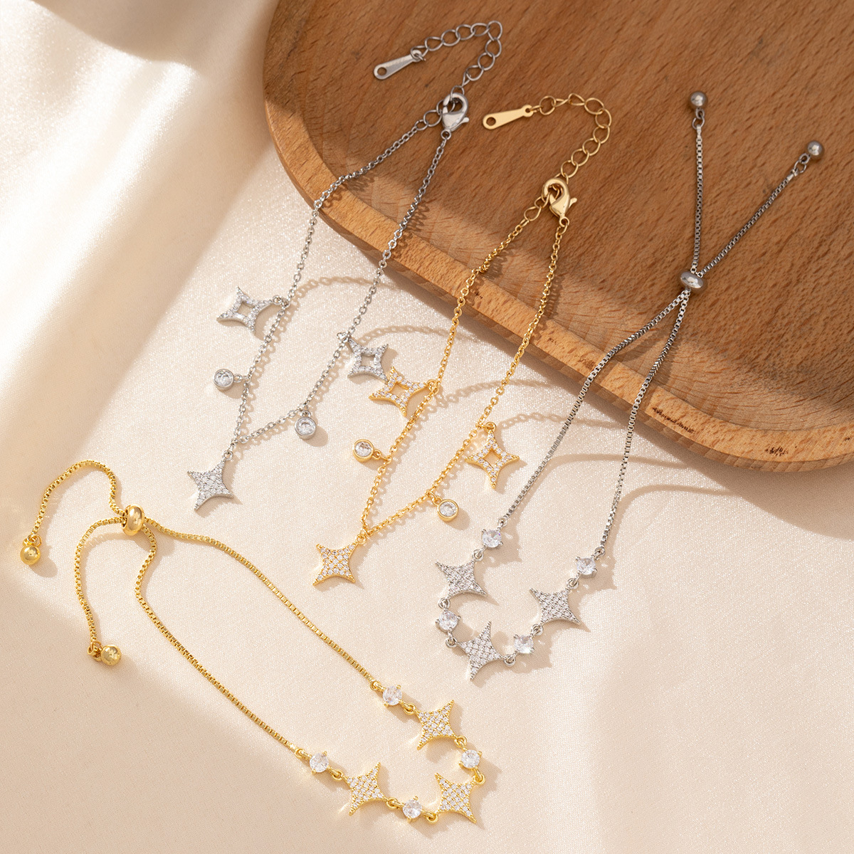 Sparkling tassel zircon four-pointed star bracelet