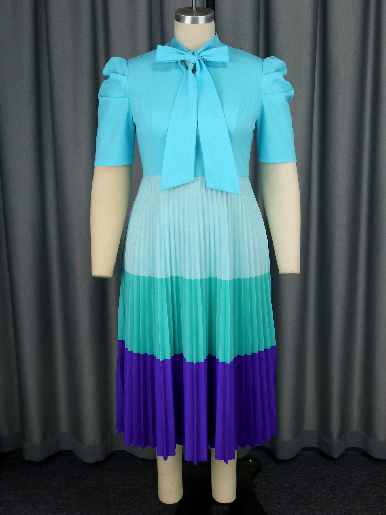 تنورة مريحة عالية الخصر لتنحيف الجسم بمقاسات كبيرة