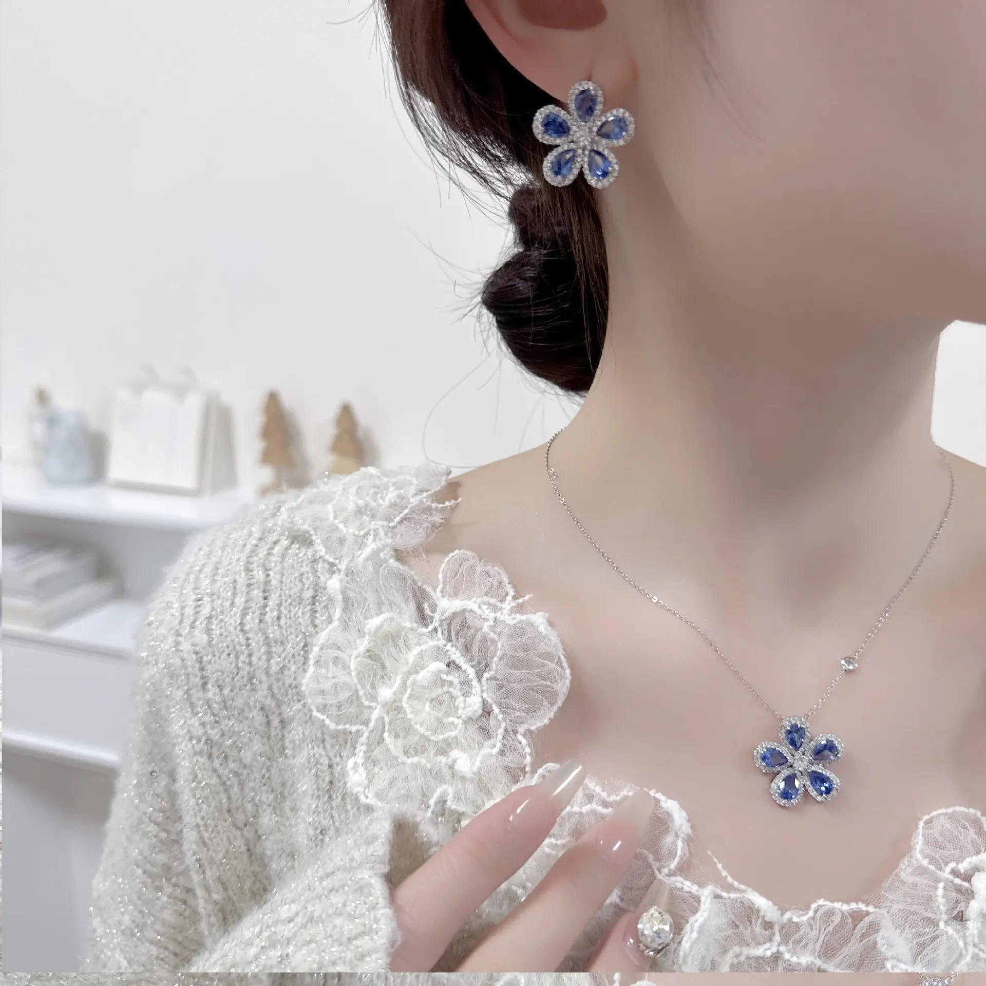 High-grade Jewelry Suit Micro Inlaid Zircon Sunflower