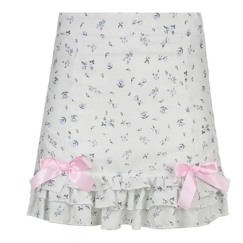 Women's Age-reducing Laminated Hem Skirt - Skin Colour
