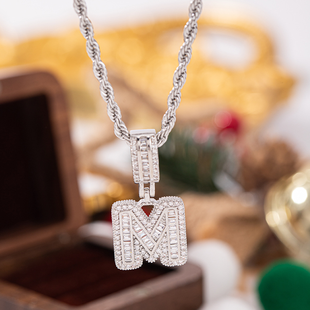 Trendy Full-Diamond 26-Letter Pendant Necklace For Women
