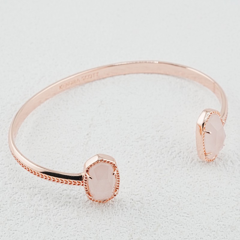 https://cf.cjdropshipping.com/quick/product/132eb72b-a724-45ac-a165-f61ef9f50643.jpg