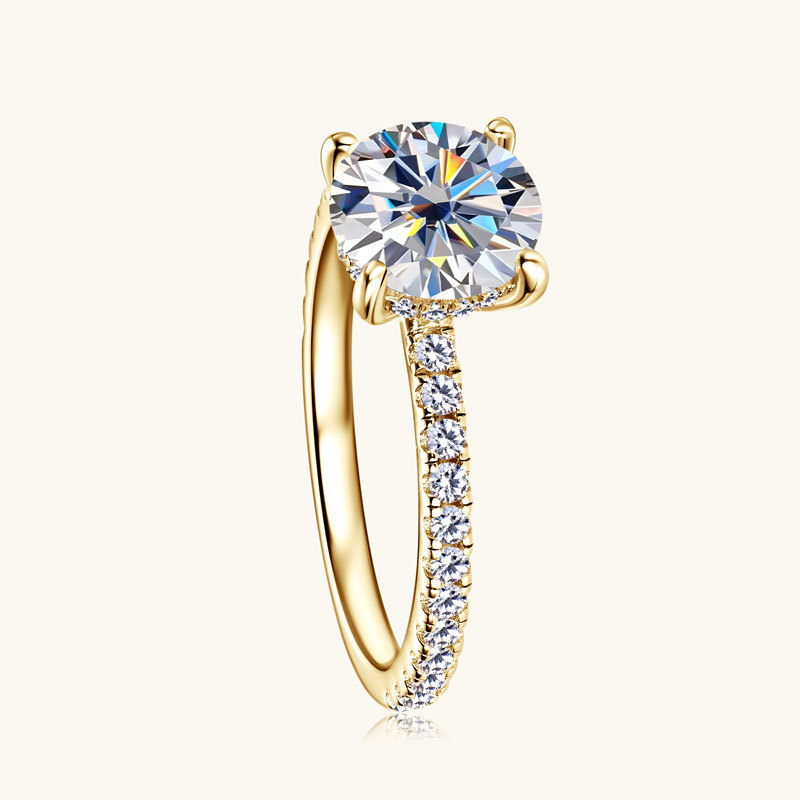 Female Creative 2 Karat Moissanite Ring