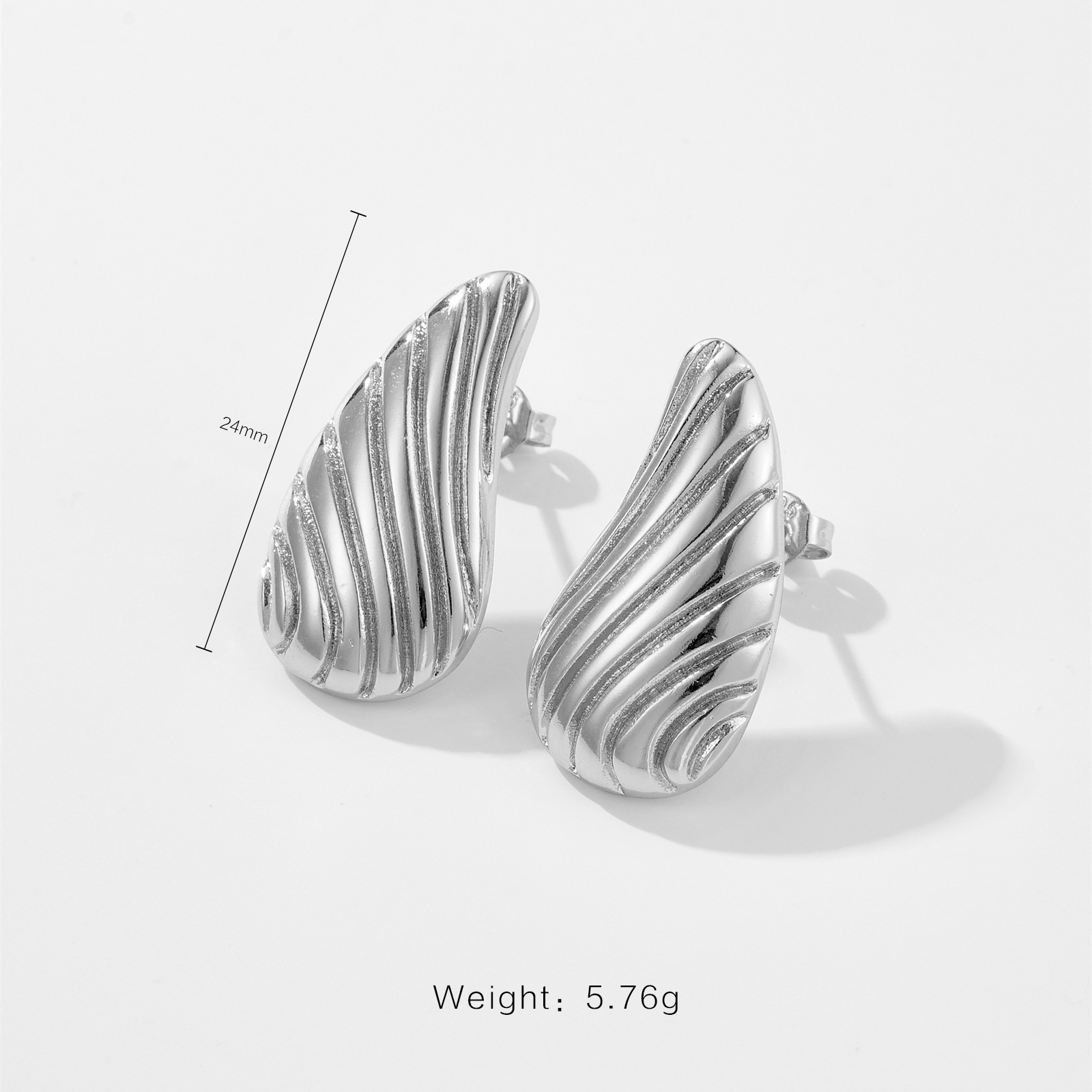 Women's Simple Fashion Personality Retro Water Drop Ear Studs
