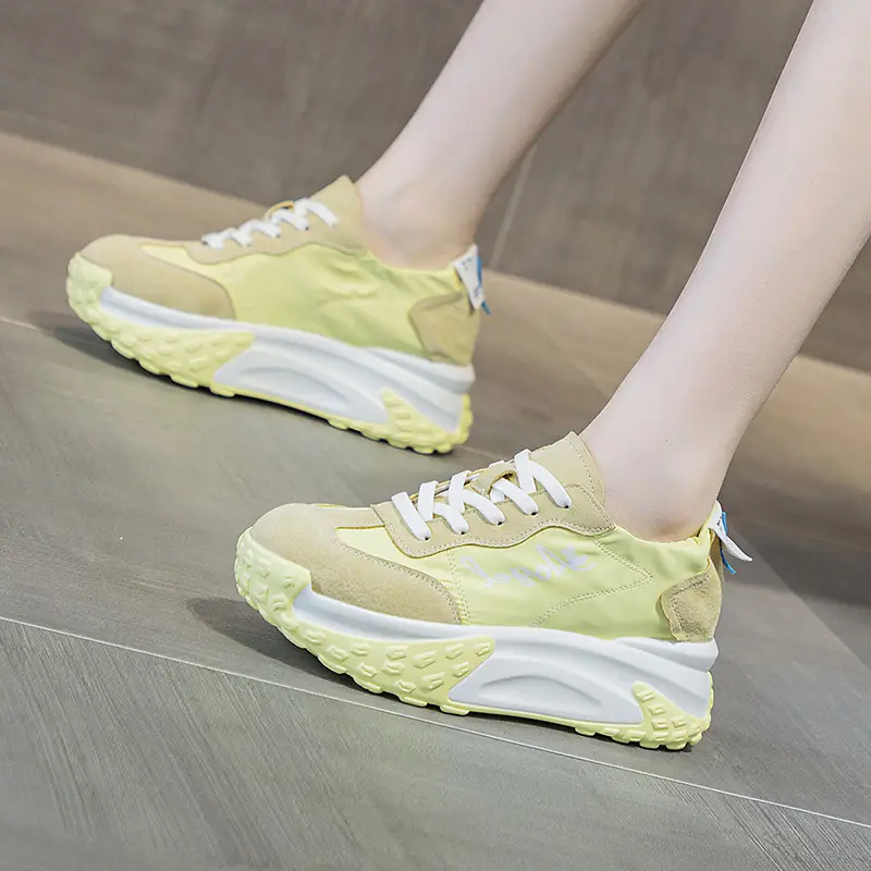 Versatile Womens Breathable Round-toe Sneakers