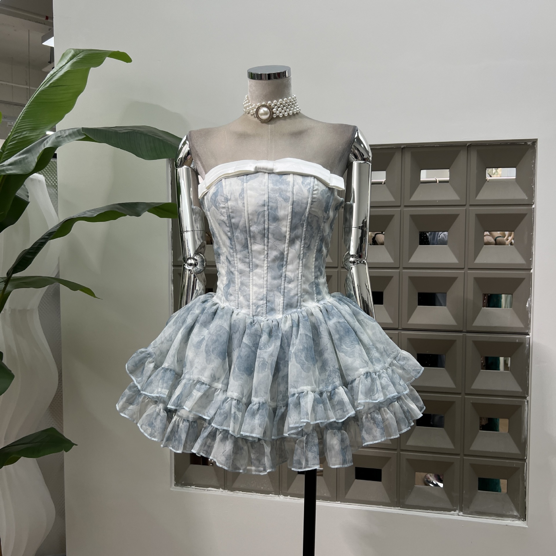 Fishbone Waist Tube Top Puffy Girl Dress