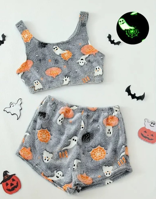 Soft Warm Comfortable Pajama Set for Women Fun, Spooky Halloween-Themed Nigtwear - Picture 6 of 8