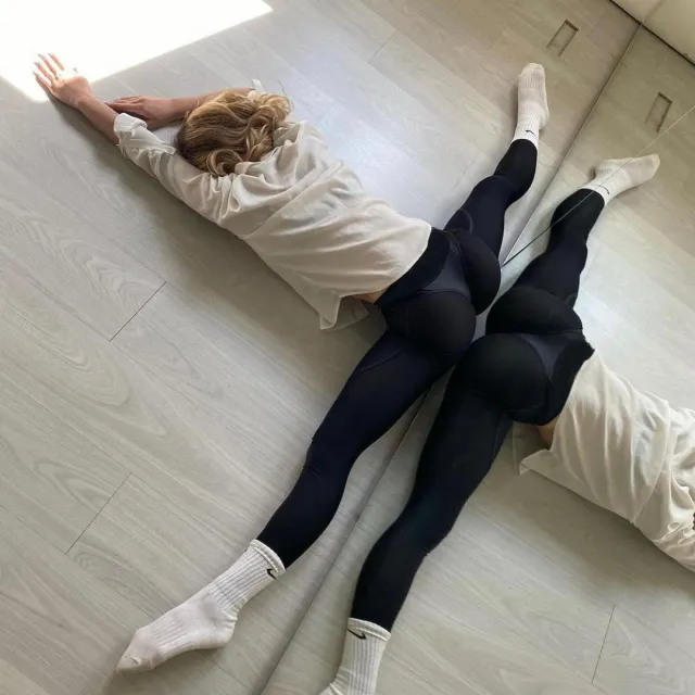Women's Contrast Color Fit Stitching Sports Yoga Ninth Pants Black Pants - Shop at LoveMi