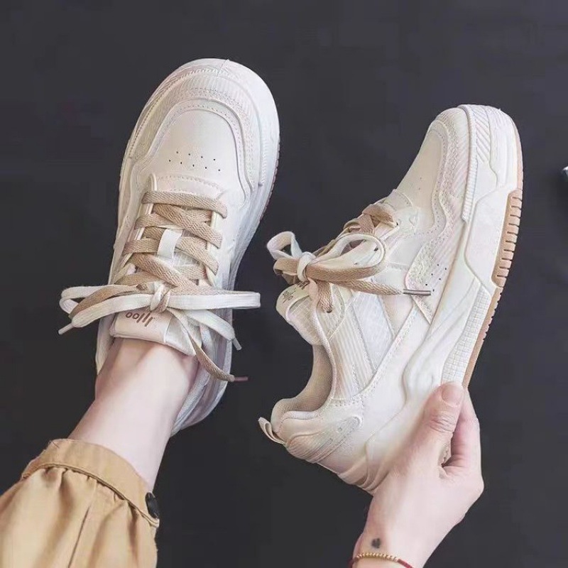 Spring Rubber Sneaker Low Top - Image 2