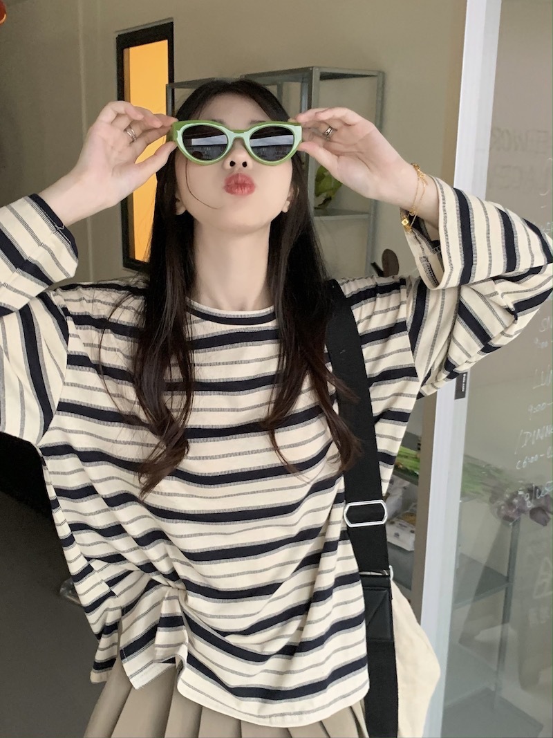 Loose Design Slimming Student Split Top