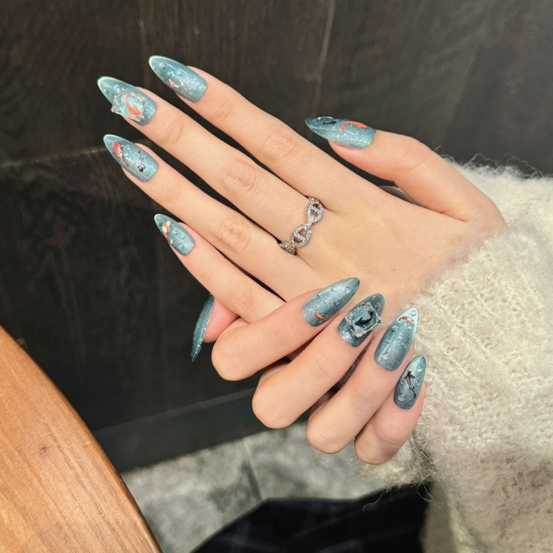 Traditional Chinese-style Lucky Koi Handcrafted Wearable Nail Tips
