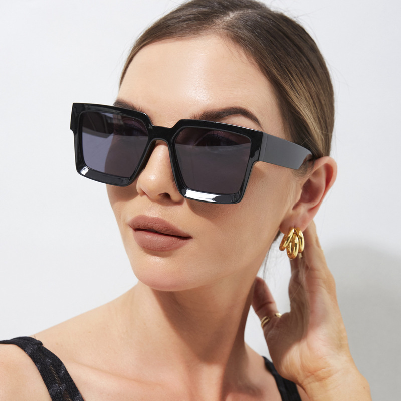 Large Frame Square Sunglasses Women’s Fashion Sunshade