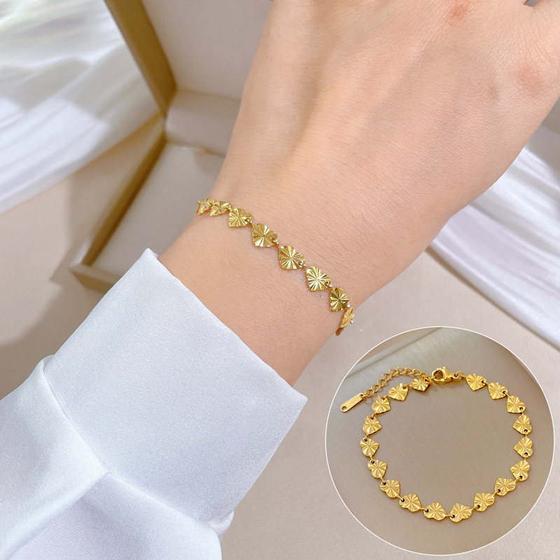 All-titanium Steel Laser-engraved Heart-shaped Chain Bracelet