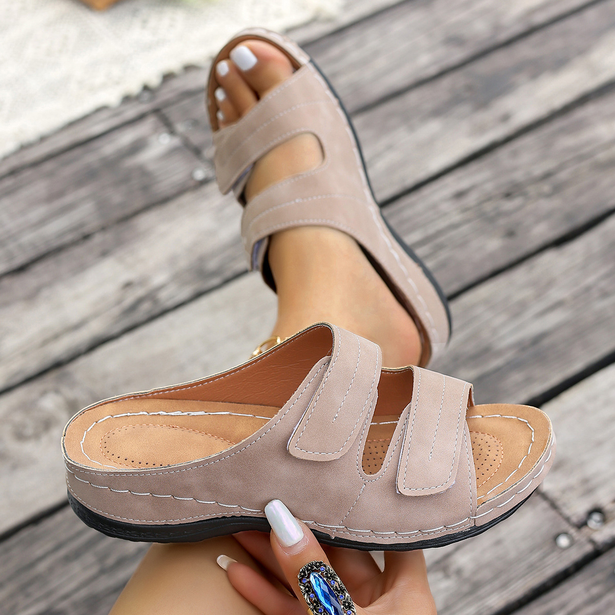 Womens Casual Floral Slippers With A Wedge Heel Available In All Sizes