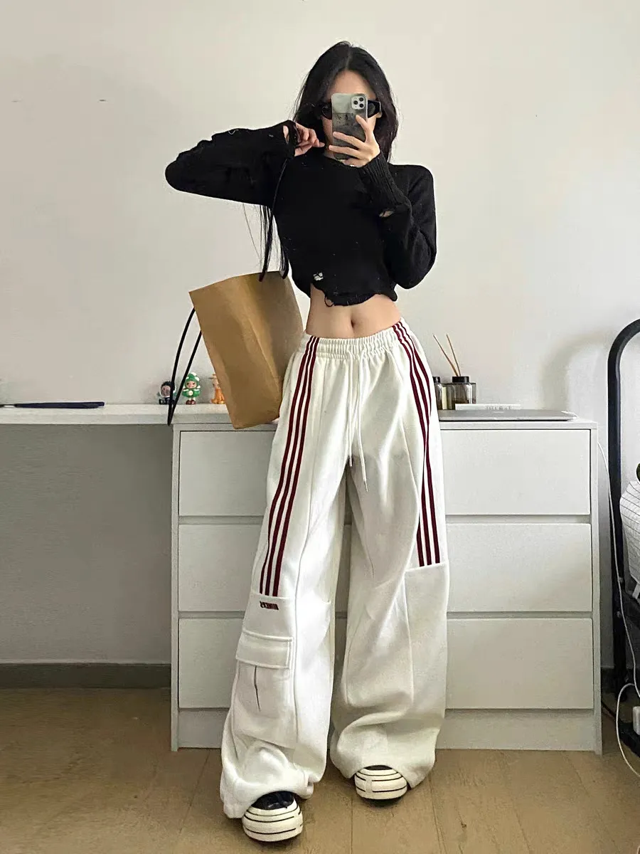 Retro Three Bars Casual Sports Pants Female Wide Leg Sweatpants - Apricot