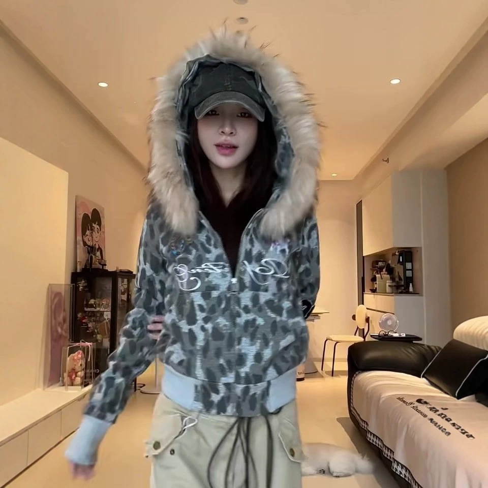 https://cf.cjdropshipping.com/quick/product/1502d19e-7bd9-4985-8cf0-307f454228da.jpg