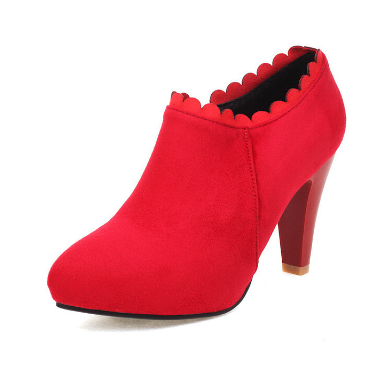 Chunky Heeled Round-Toe Pumps