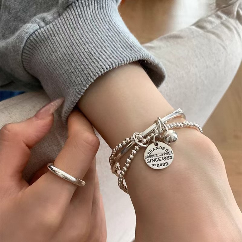 Womens Minimalist Three-Tier Round-Plate Pendant Bracelet