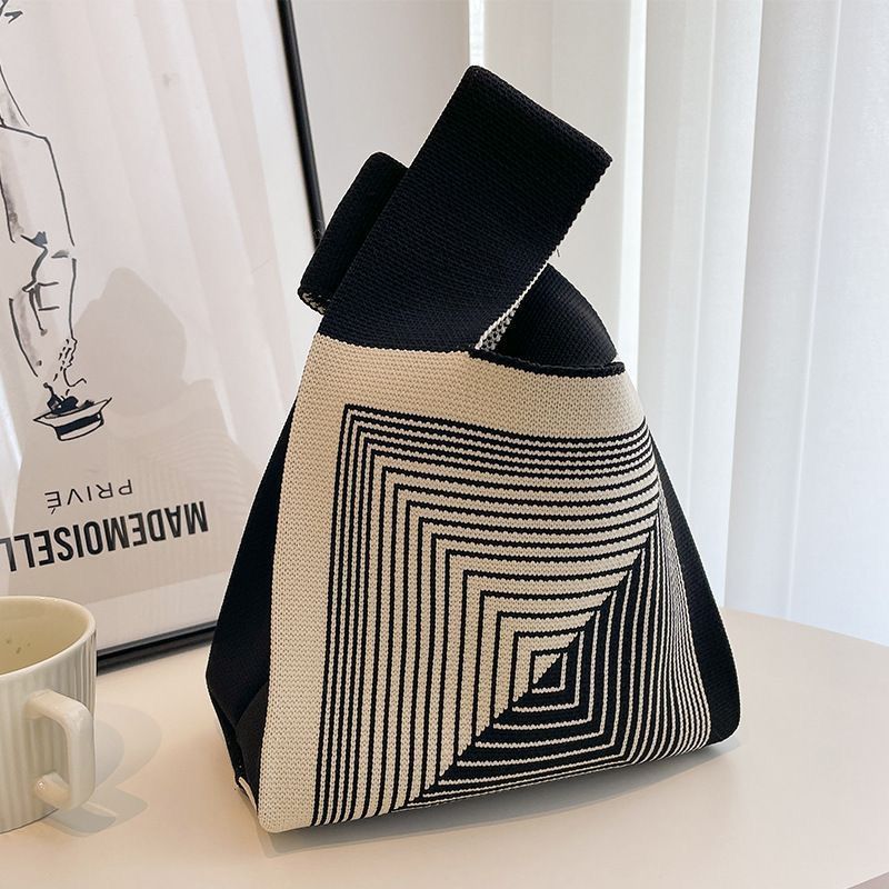 Contrast Color Striped Checkerboard Knitted Shopping Handbag — foto 19