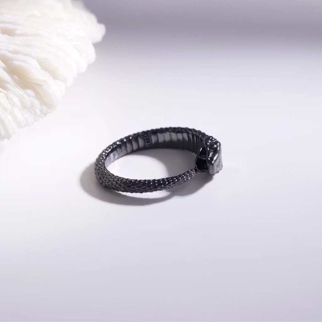 Qishang Copper-plated Silver Serpentine Dark-style Index Finger Ring