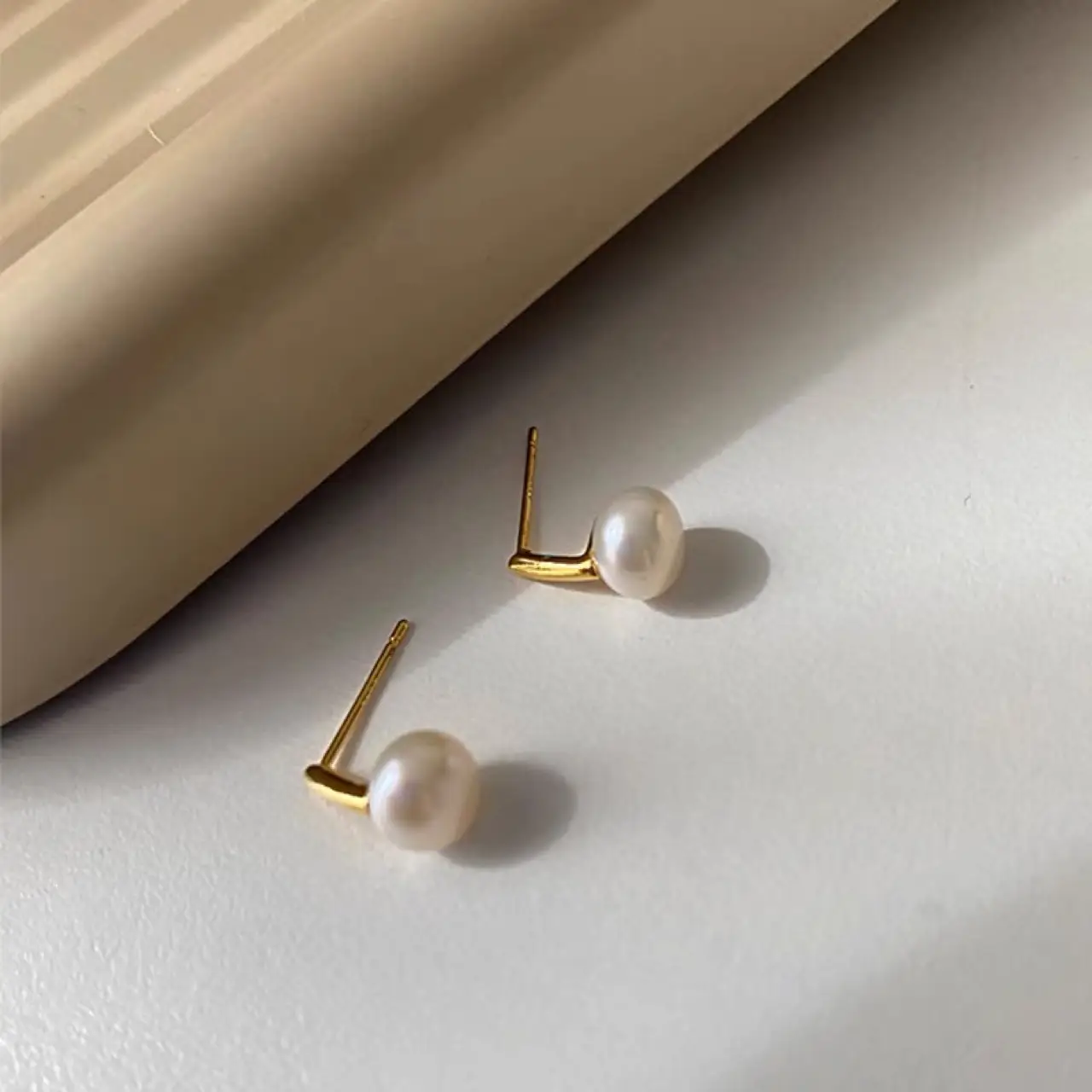 Natural Pearl Earrings Silver Needle Electroplated 18K Gold