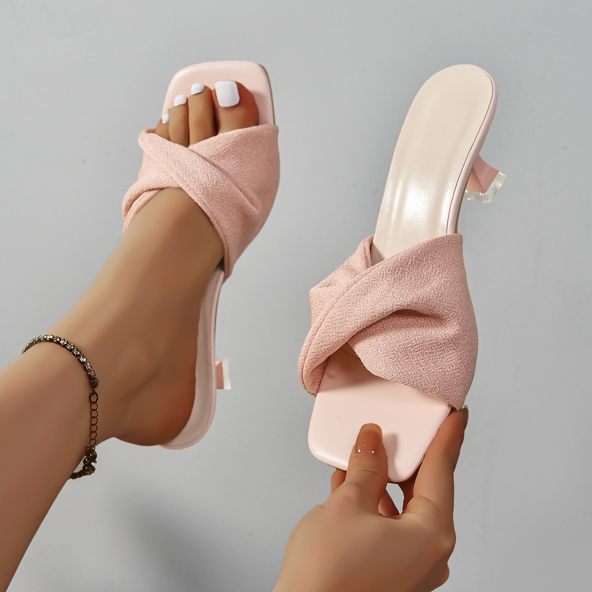 Sleek Stylish Womens High-heeled Sandals In An Elegant Style