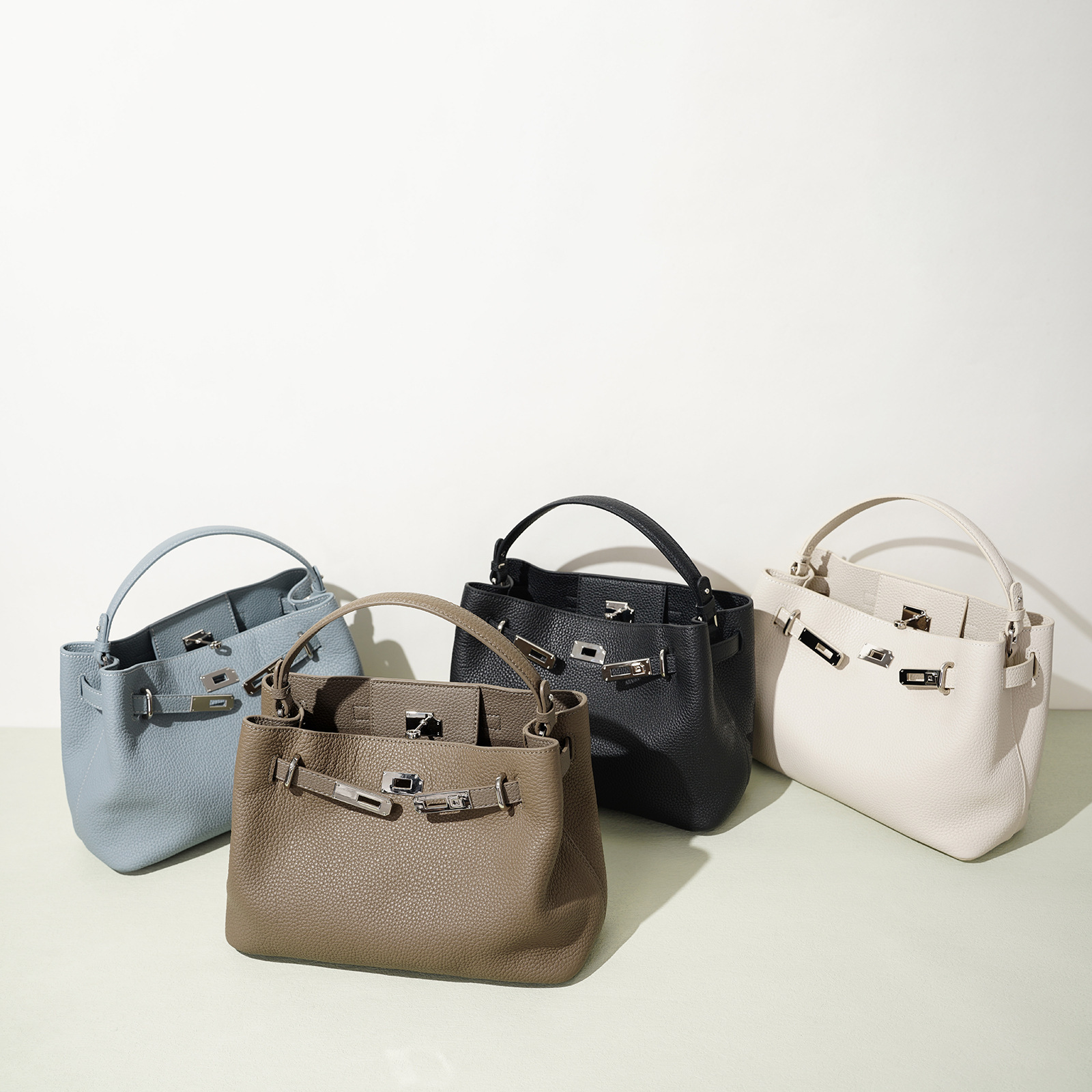 Simple, Versatile Crossbody Tote Kelly Bag