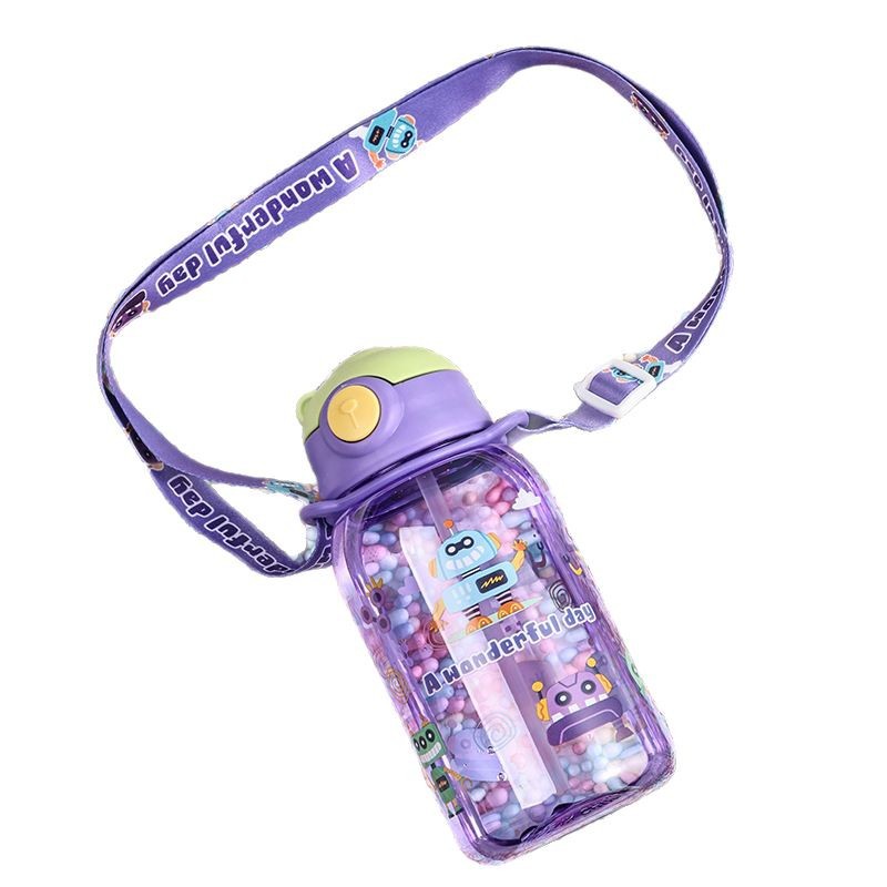 كوب ماء بلاستيكي للأطفال بتصميم خرطوم شفط كرتوني