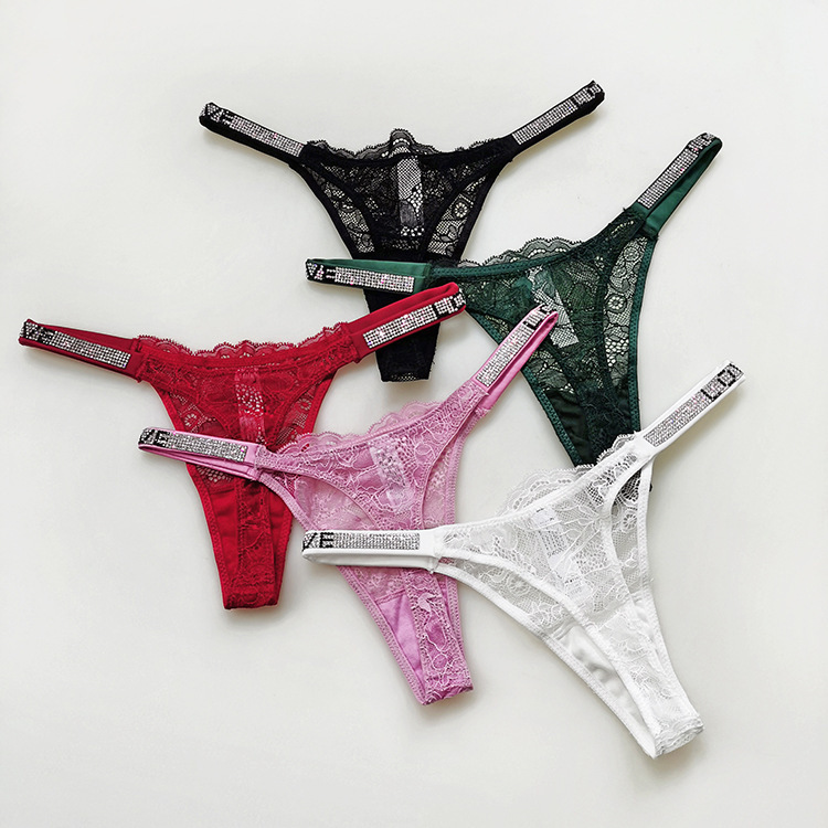 Title 2, Sexy Damen String-Tanga mit Spitze, Strass und ...