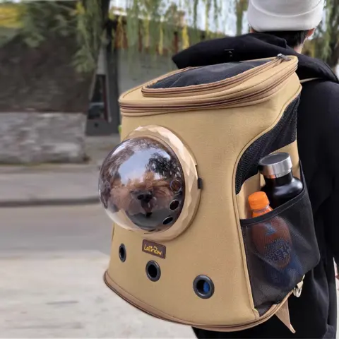 Cat and Dog Carrier Portable for Medium-sized Dogs Backpack