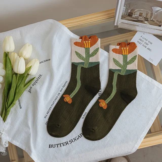 Women's Vintage Small Flower Mid calf Ins Pure Cotton Breathable Socks Army Green Flowers - Shop at LoveMi