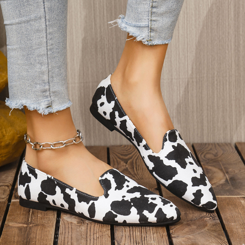 Women's Plus-Size Breathable Pointed-Toe Casual Shoes