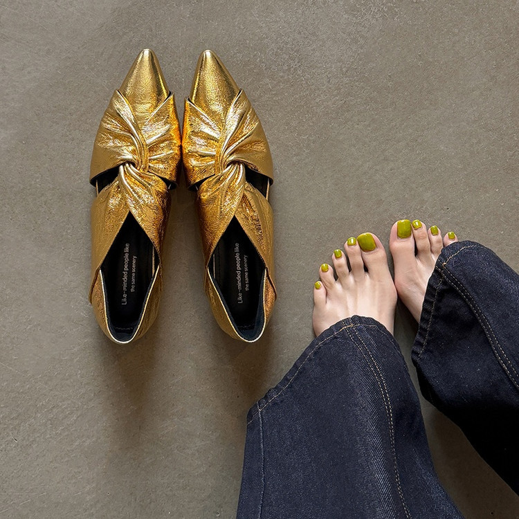 Womens Hidden-Heel Deep-V Shallow Shoes With Pointed Toe Cross-Strap Cutout Design - Image 1