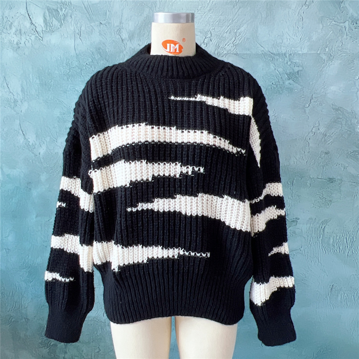 Title 14, Round Neck Long Sleeve Irregular Stripe Contras...