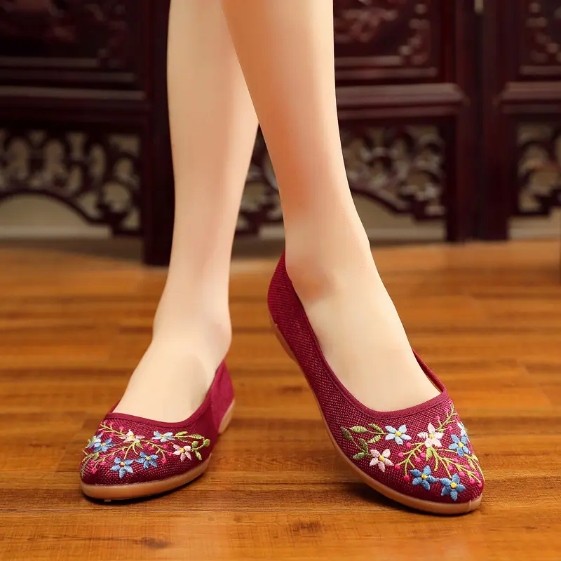 Women's Middle-aged And Elderly Soft-soled Embroidered Dance