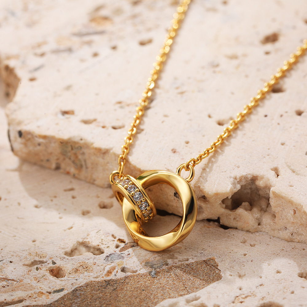 Gold Double Ring Mobius Strip Simple Advanced Zircon Pendant