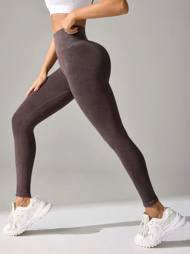 Nude Feel High Waist Hip Lifting And Belly Contracting Fitness Seamless Sports Pants Maroon - Shop at LoveMi